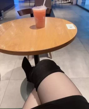 镇江桃子,巨骚